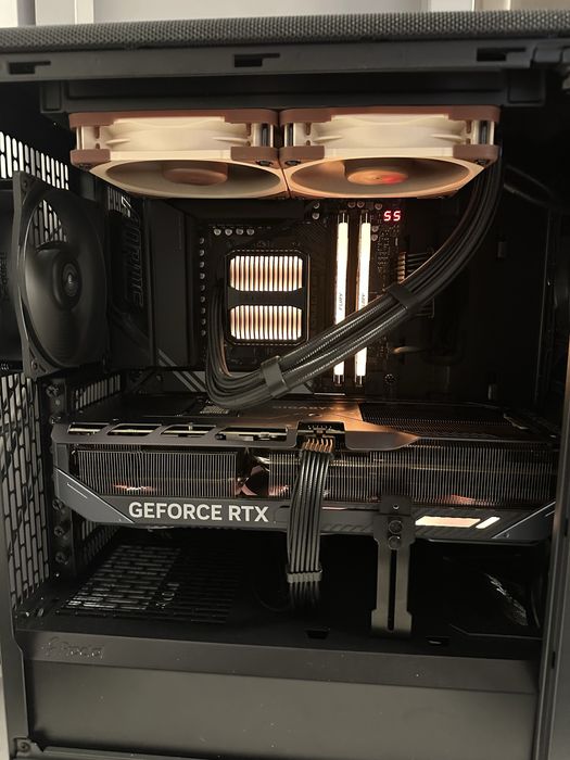 Placa video SAPPHIRE Pure AMD RADEON RX 9070 XT garantie 35 luni