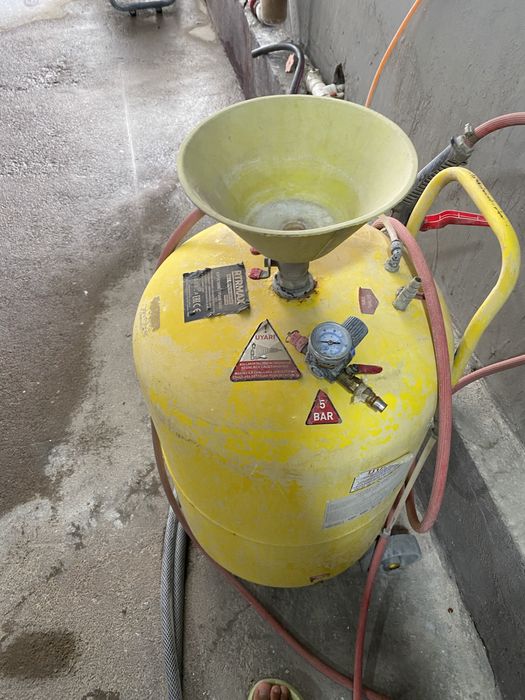 Продаётся карчер конпресор пелисос пенагенератор и все средство мойки