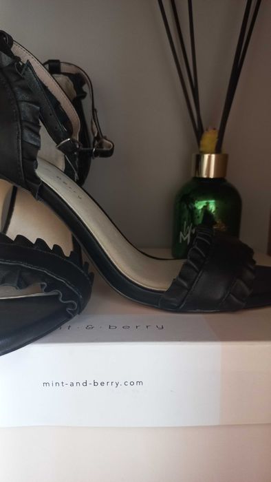 Сандал естествена кожа