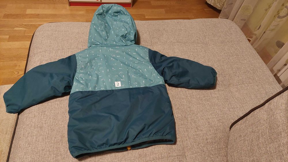 Зимен комплект на WEDZE за дете на 2-3 г. (гащеризон, яке и ръкавици)