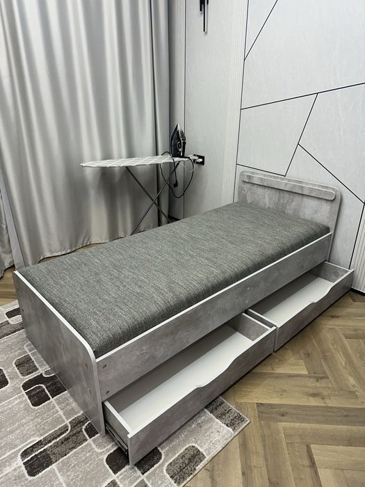 Продам кровать  очень срочно!