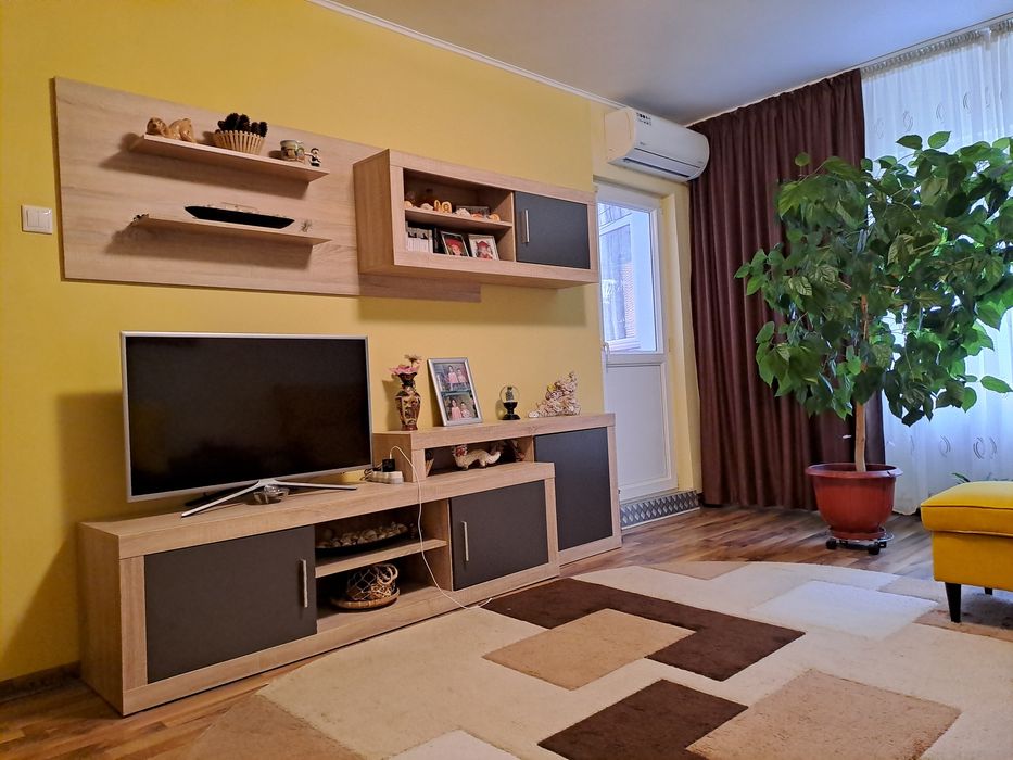 Vând apartament 3 camere cartier Danubiana