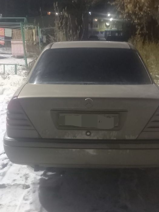 Мерседес с200w202