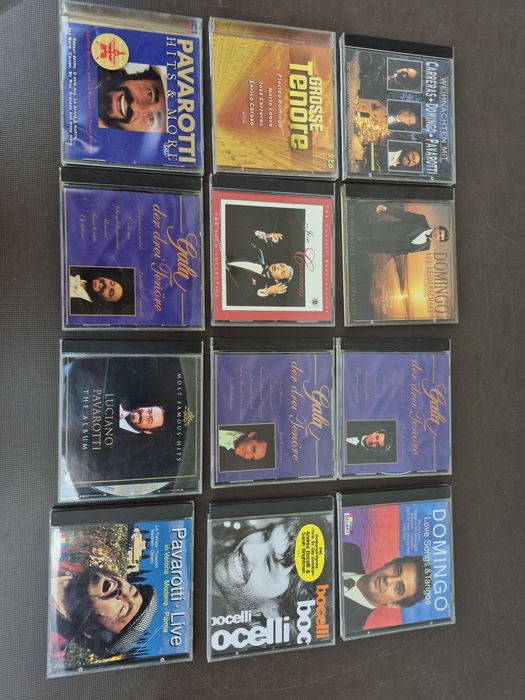 Vand Lot 40 CD muzică clasică mixta ,Andre Rieu, Andrea Bocelli, Placid Domingo, Careras, Luciano Pavarotti 

Artiști:

- F