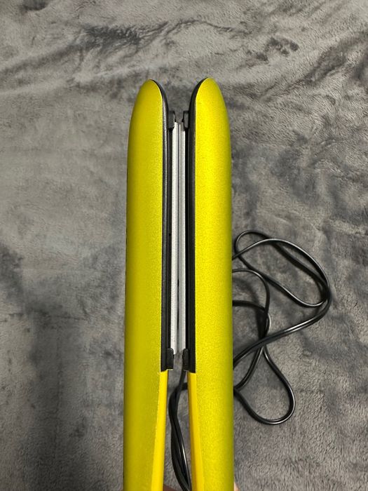 Placa de întins părul Tigi Bed head Ceramic