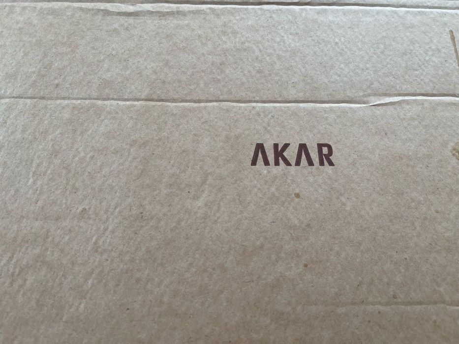 Продам подарочные часы новые в коробке