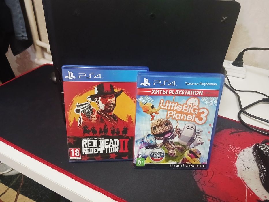 PS4 Slim 500GB - идеальное состояние