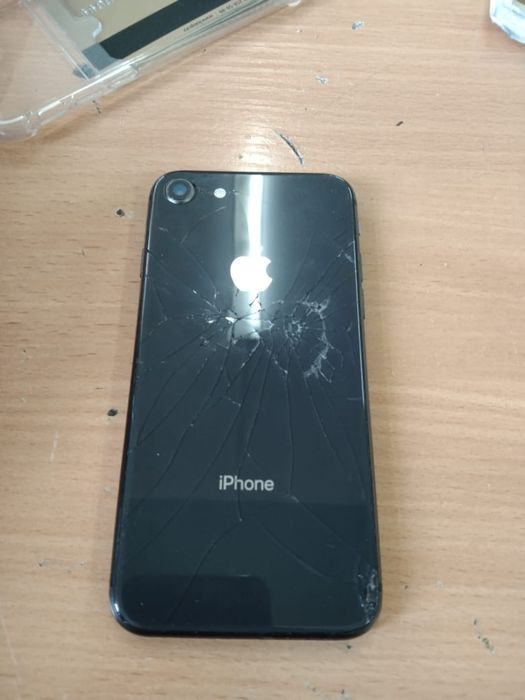 Айфон 8 акб 100%.  256 гб