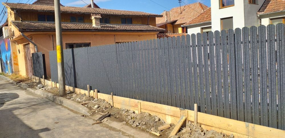 Garduri din sipca metalica, panouri stil jaluzele, tabla cutata, plasă