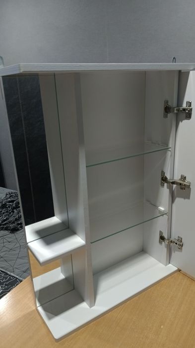 Зеркало в ванную комнату