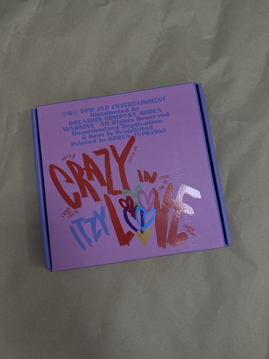 ITZY албум Crazy In Love OT5 ver.