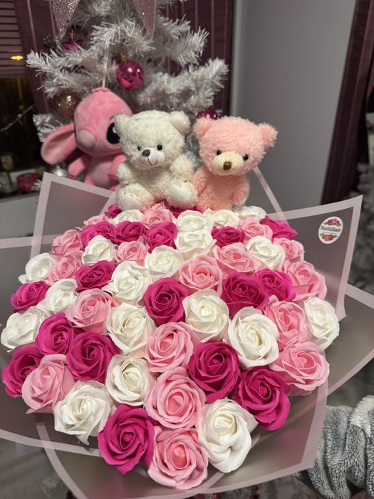 Buchet Trandafiri Sapun / Sclipici , Stitch , Ursuleti