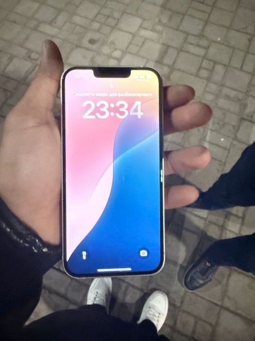 продам айфон 13!