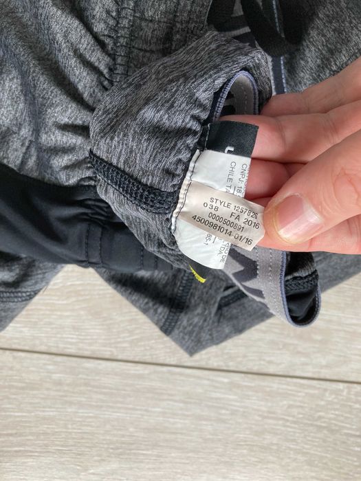 Under Armour Heatgear Loose къси панталони къс панталон шорти M