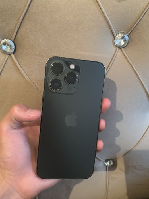 IPhone 13 Pro black