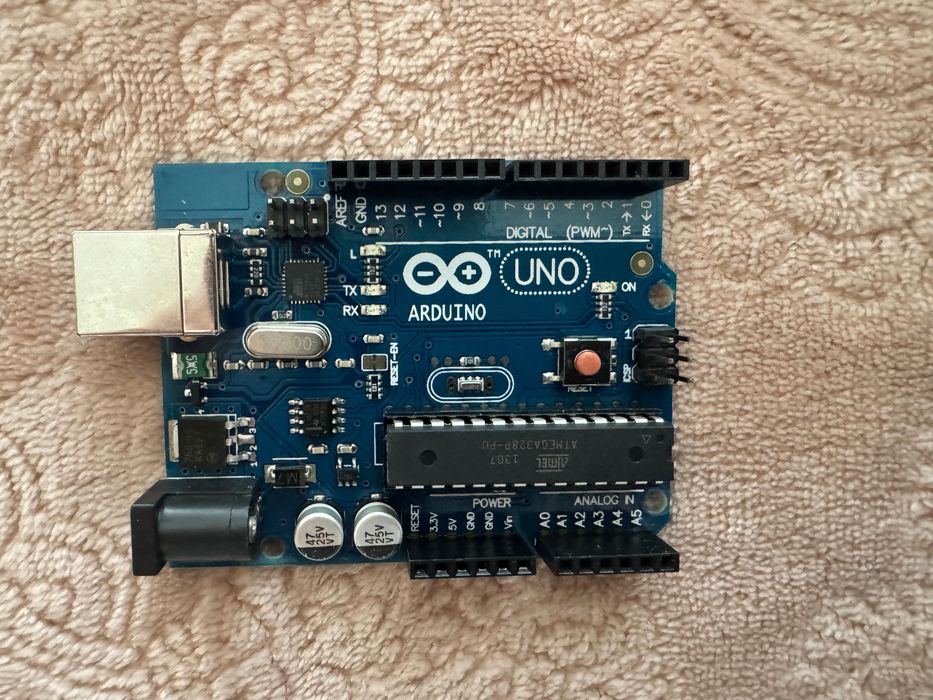 Arduino UNO Starter Kit