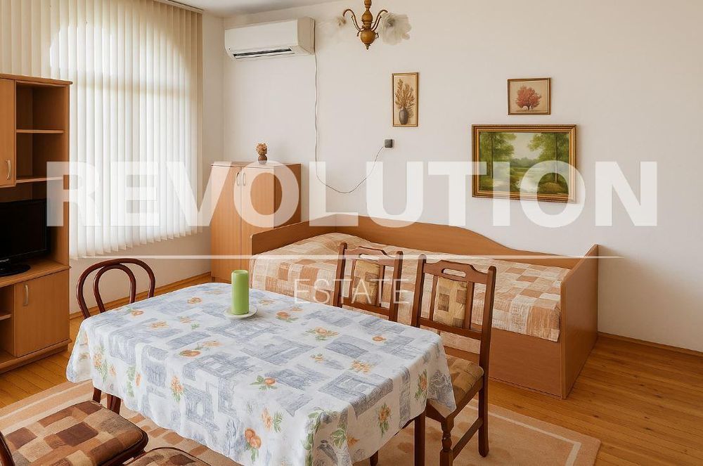 Дава се под наем Къща в с. Приселци, Област Варна - 89 кв.м за 450 € - Снимка #1