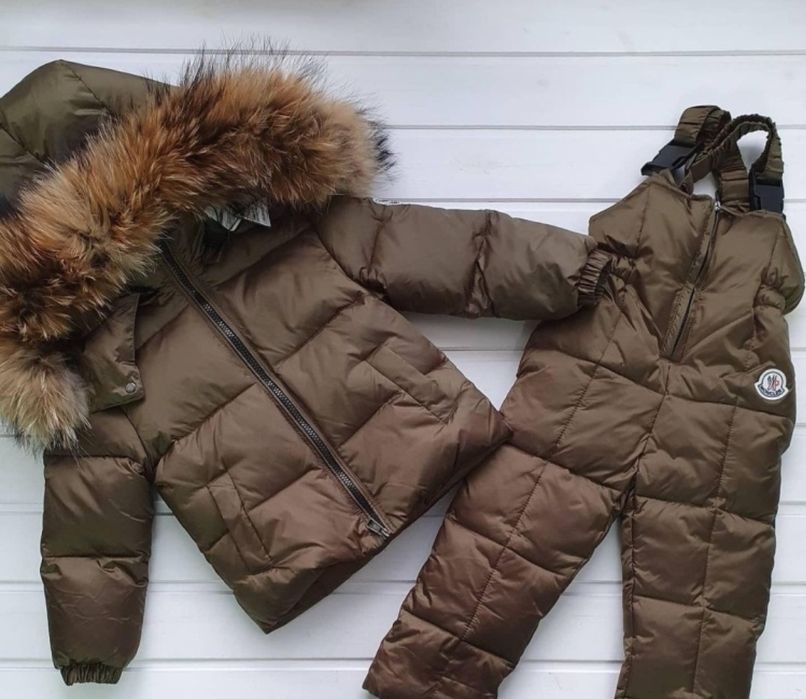 Зимний комбинезон moncler