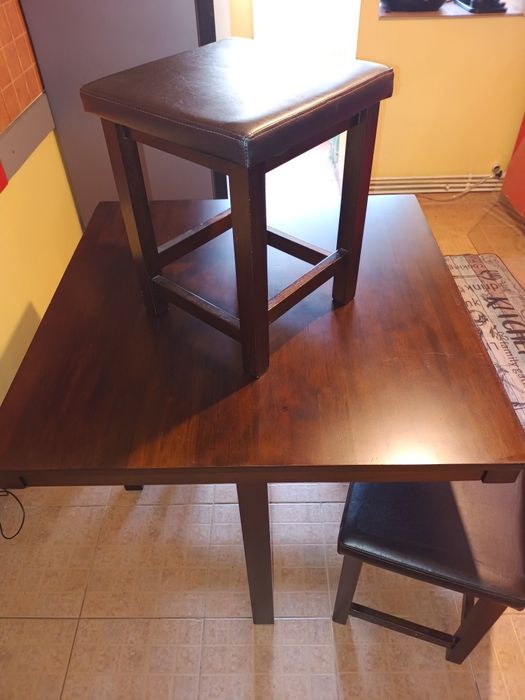 Masa Mobexpert cu 4 tabureti, wenge – stare foarte buna