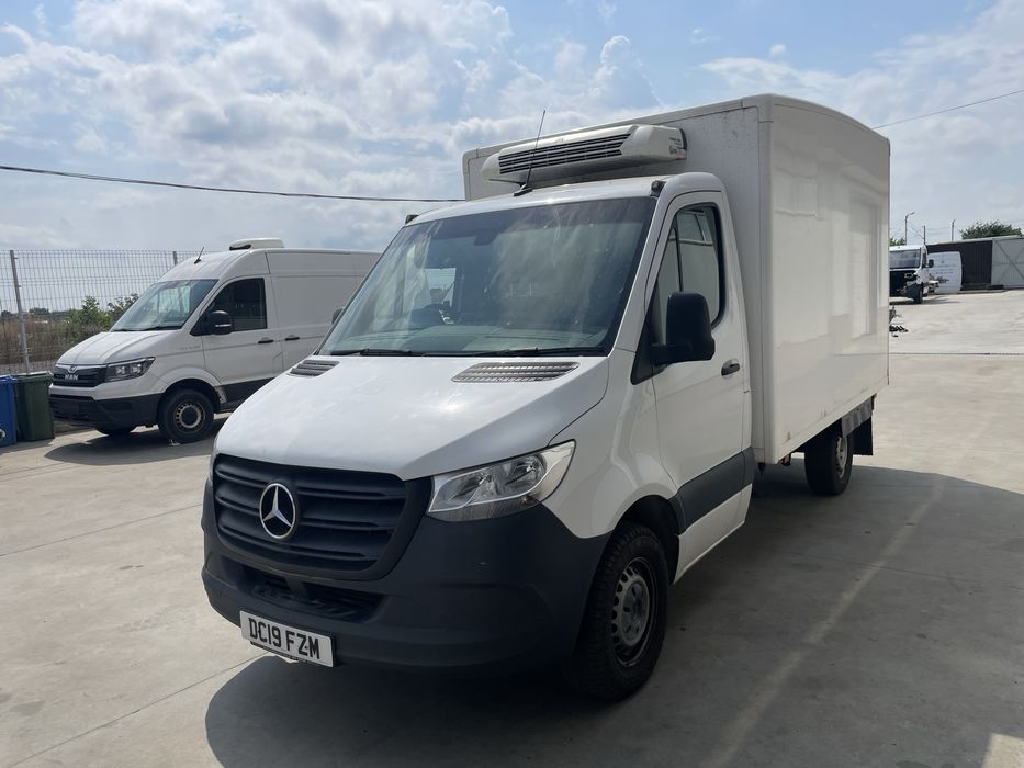 Dezmembrez sprinter 907/910 motor om654