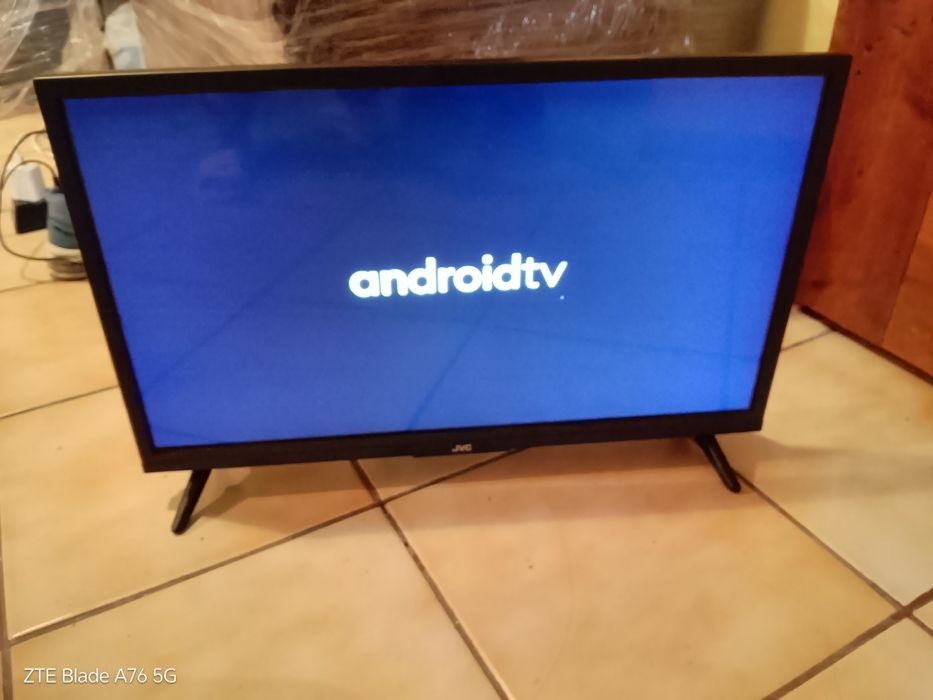 Smart TV JVC 24''