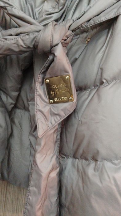 Jacheta dama Guess