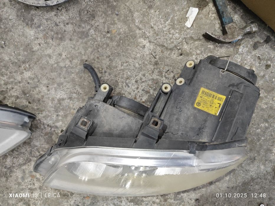 Фарове Volkswagen Touran