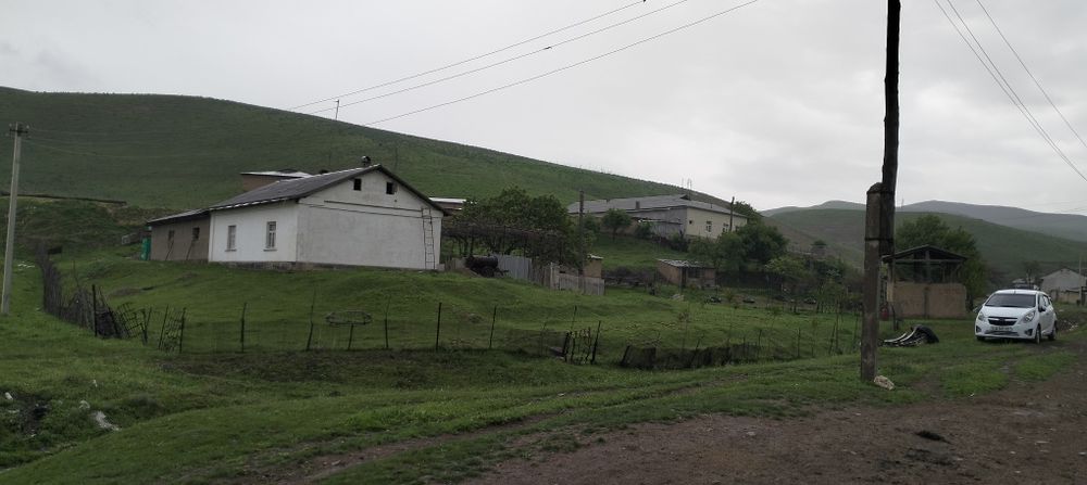 Uy sotiladi Krasnigoʻrskga yaqin joyda