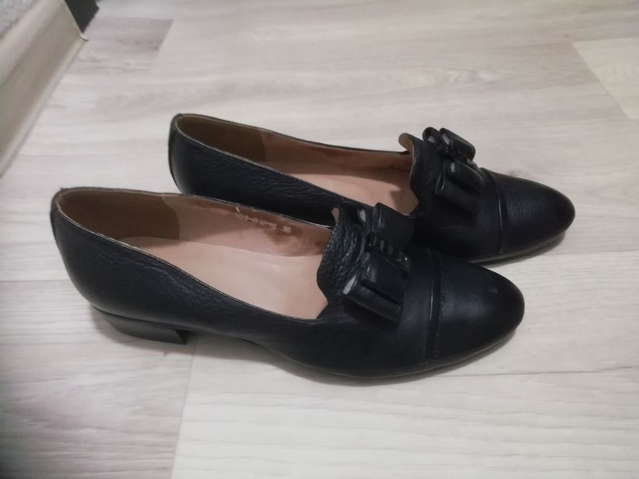 Туфли женские бу немного