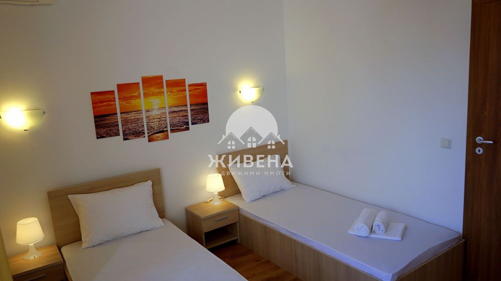 Триетажна къща в комплекс, с.Рогачево, площ 131 кв.м