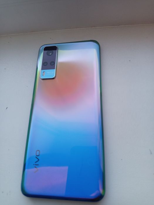 Продам телефон vivo y53s