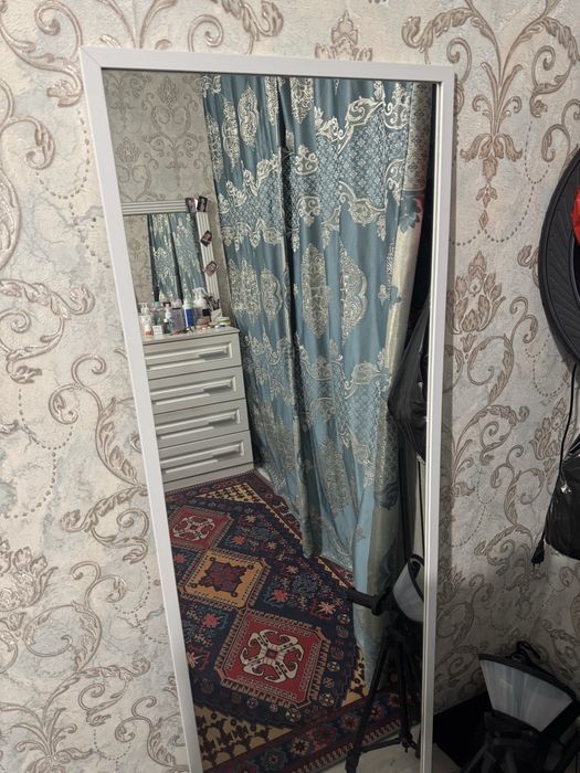 Зеркало настенное