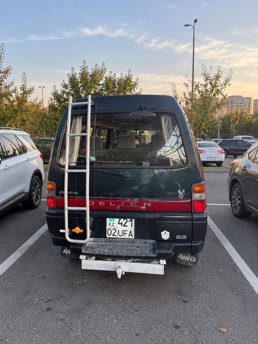 Продам Mitsubishi Delica 4WD