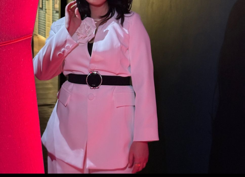 Двойка с брюками