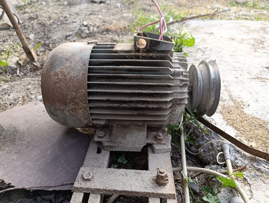Elektr dvigatel  THRE PHASE INDUCTIO N MOTOR Ishlash ishlamasligi noma