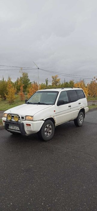 Nissan Terrano, 1993