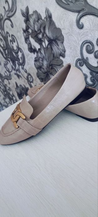 Продаётся женская обувь