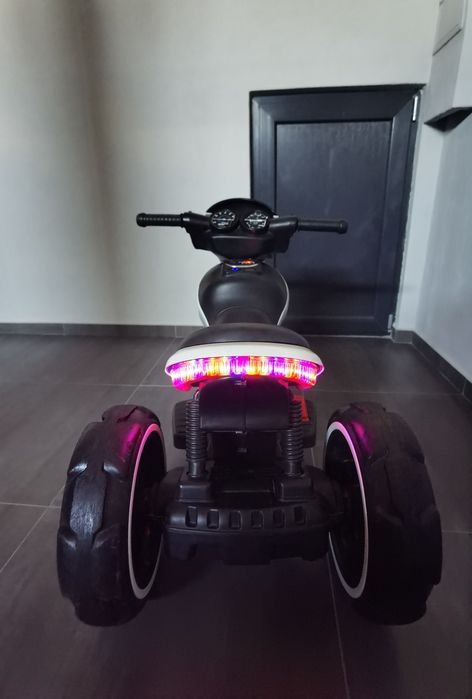 Motocicleta electrica de politie pentru copii