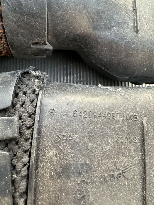 Филтър въздуховод Mercedes OM642 3.2cdi E320cdi CLS320cdi w211 w219