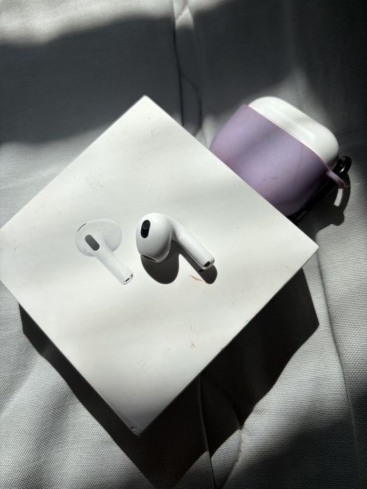 AirPods 3 (наушники)