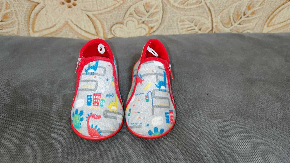 детски пантофи за игра