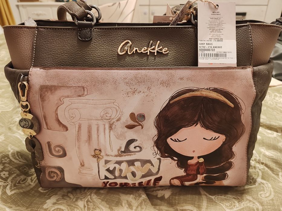 Vând Geantă Anekke nouă, cu etichetă