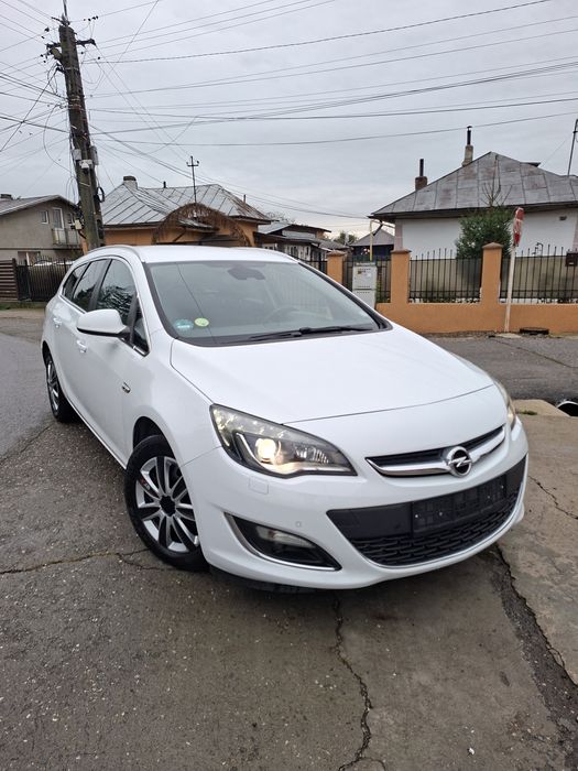 Opel Astra J Facelift