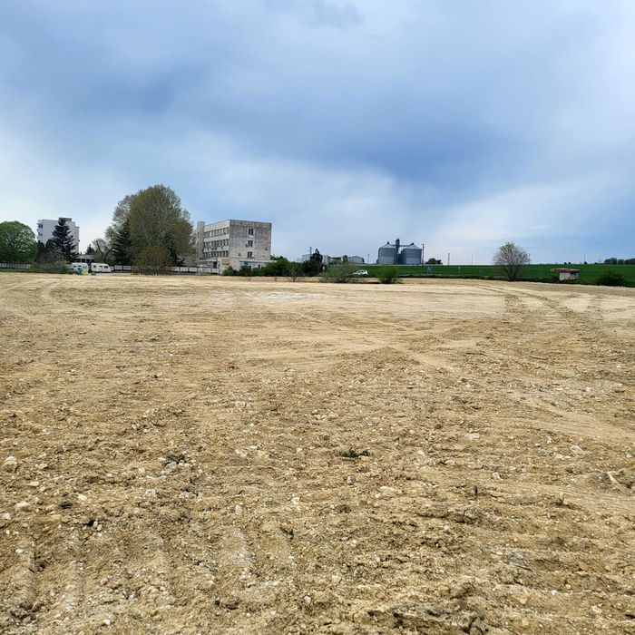 Продава се Парцел в Варна, Автогара - 12000 кв.м за 51 €/кв.м - Снимка #5