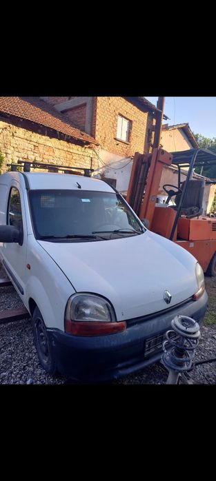 Продавам Рено канго 1.9д на части