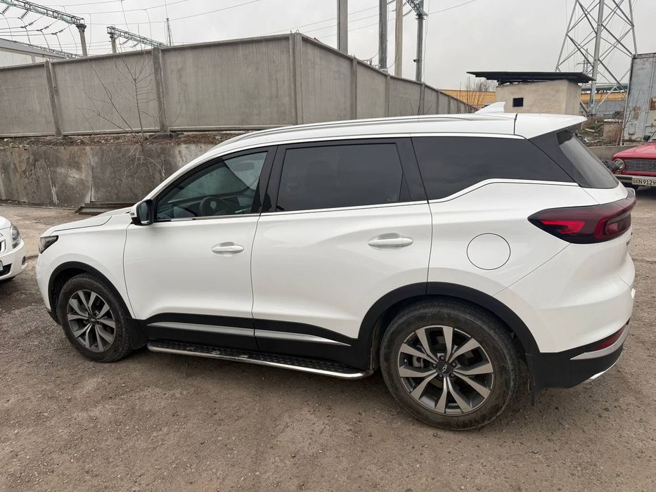 Продам срочно Chery 7 pro