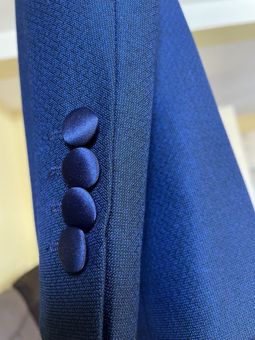 Costum mire Escudo Bleumarin Adalin