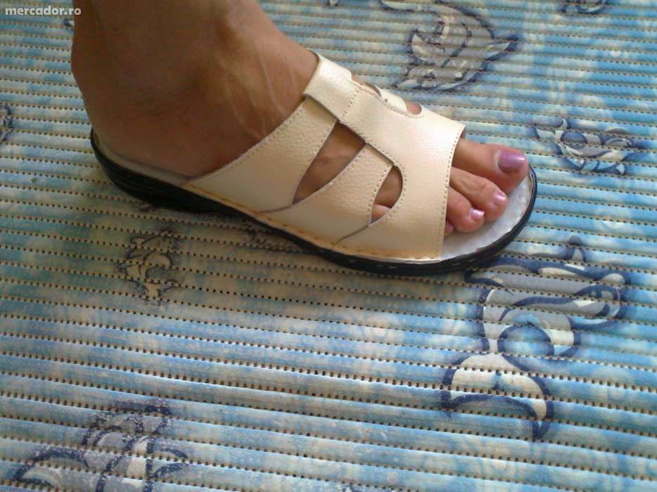 papuci crem,41