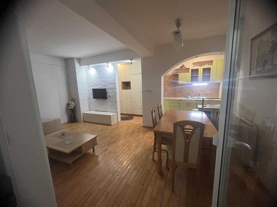 Дава се под наем Тристаен апартамент в Пловдив, Център - 81 кв.м за 316.2 € - Снимка #8