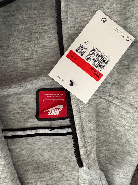 Bluza Nike Tech Gri Mărimea L